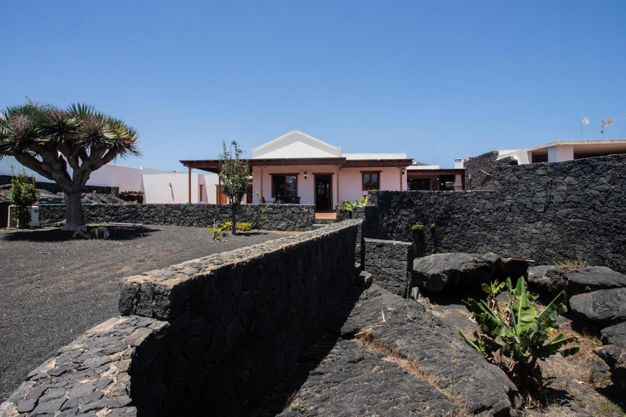 Casa Lola Lanzarote Piscina Climatizada Y Wifi Free Villa San Bartolome  Exterior photo